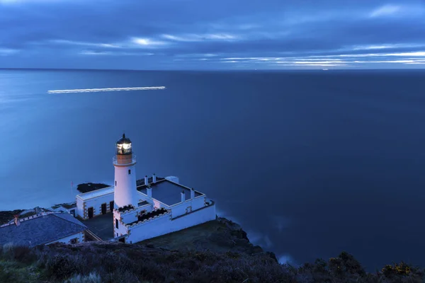 明け方ダグラス ヘッド灯台 マン島のダグラス — ストック写真