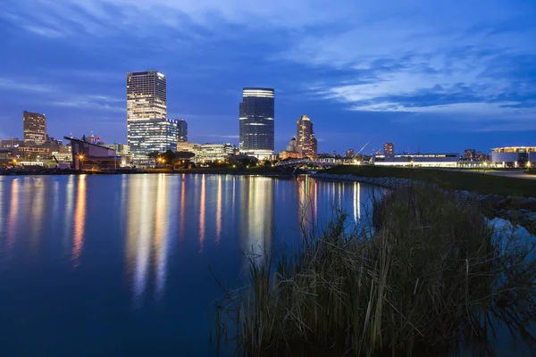 Panorama Von Milwaukee Bei Nacht Milwaukee Wisconsin Usa — Stockfoto