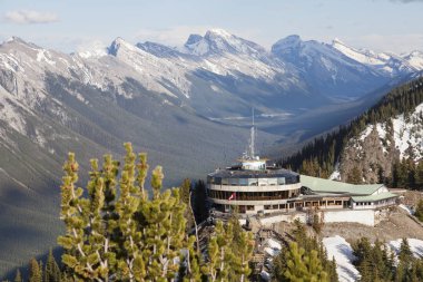 Kükürt dağ Banff Ulusal Parkı'nda. Alberta, Kanada.