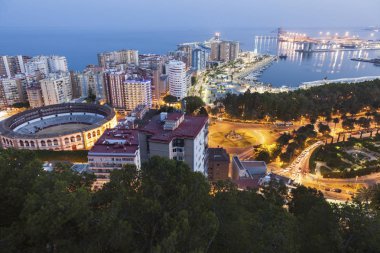 Malaga Panoraması geceleri.