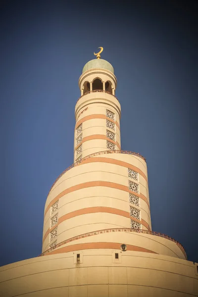 Die fanar-Moschee in doha — Stockfoto