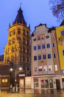 Town Hall kule üzerinde Alter Markt Köln