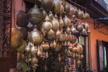 Marakeş içinde fenerler mağaza