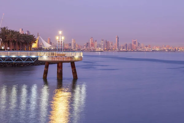 Corniche el Kuwait City — Stock Fotó