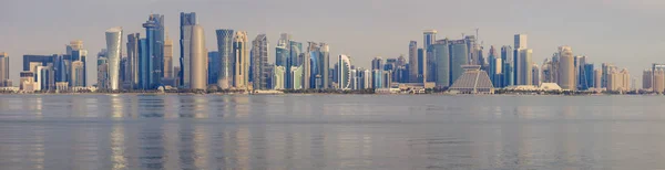 Doha'nın panoramik manzarası — Stok fotoğraf