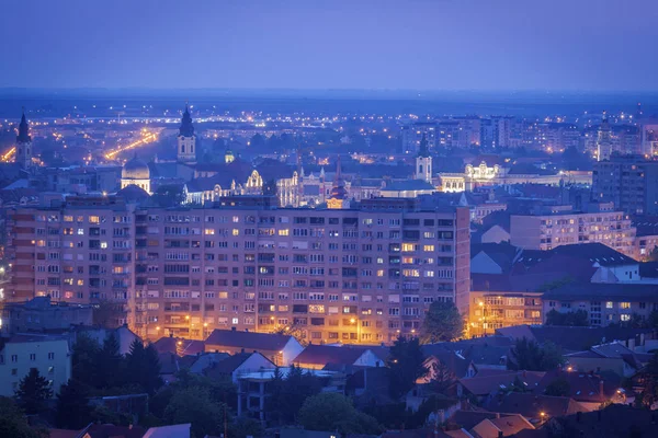 Panorama Oradea wieczorem — Zdjęcie stockowe