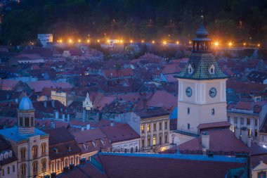 Geceleri Brasov Mimarisi