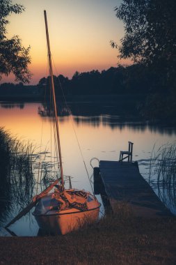 Yalnız gemi - Wigry Ulusal Parkı