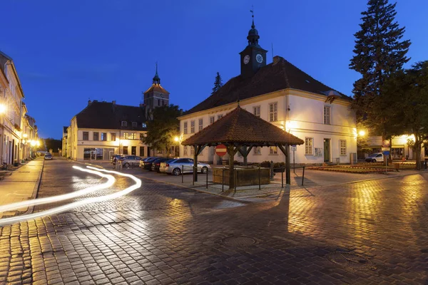 Prefeitura na praça principal em Reszel — Fotografia de Stock