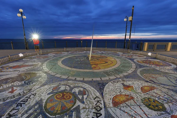 Солнечные часы в Светлогорске — стоковое фото