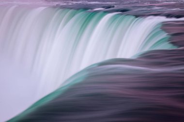 Ontario 'daki Niagra Şelalesi. Niagara Şelalesi, Ontario, Kanada.