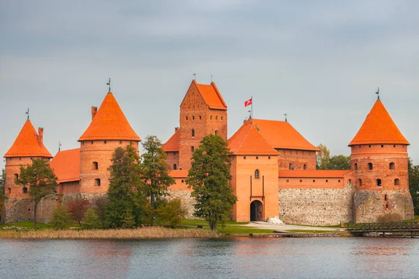 Zamek Wyspie Trakai Trakai Okręg Wileński Litwa — Zdjęcie stockowe