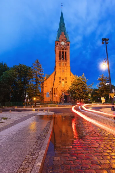晚上在比得哥什的教堂Bydgoszcz Kuyavia Pomerania — 图库照片