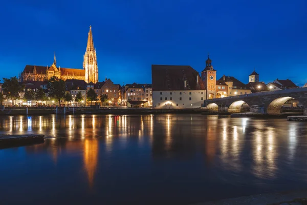 Panorama Ratyzbony Wieczorem Regensburg Bawaria Niemcy — Zdjęcie stockowe