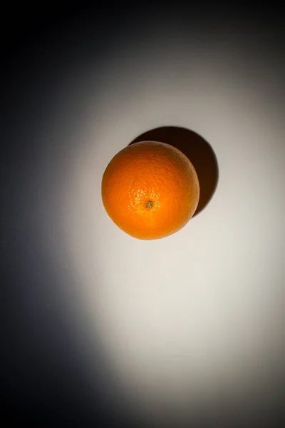 Orange Mûr Sur Fond Blanc — Photo