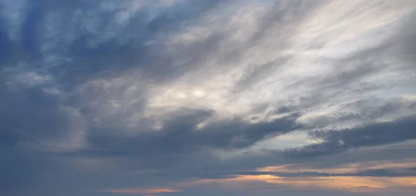 Hermosas Nubes Atardecer — Foto de Stock