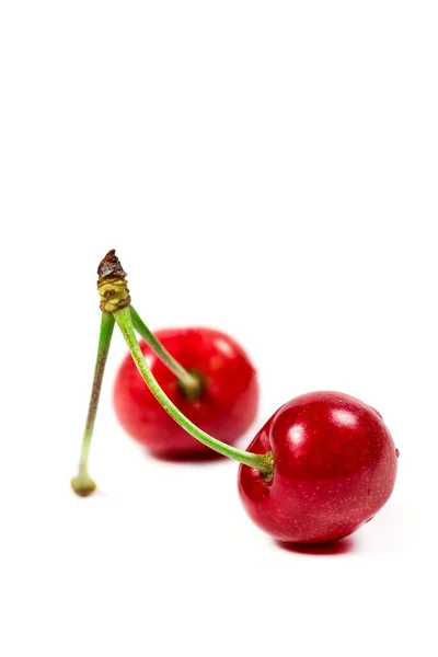 Reife Rote Kirschen Auf Weißem Hintergrund — Stockfoto