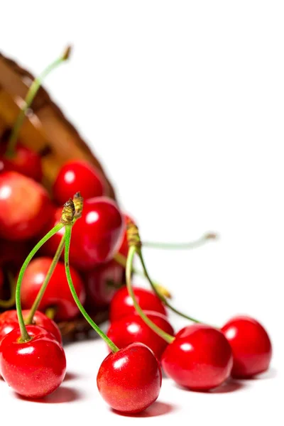 Reife Rote Kirschen Auf Weißem Hintergrund — Stockfoto