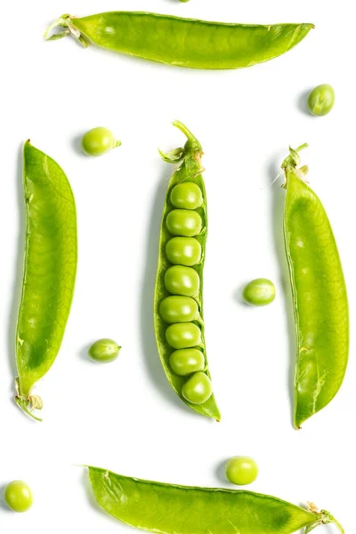 Rijp Groene Erwten Een Witte Achtergrond Montage Boerderij — Stockfoto