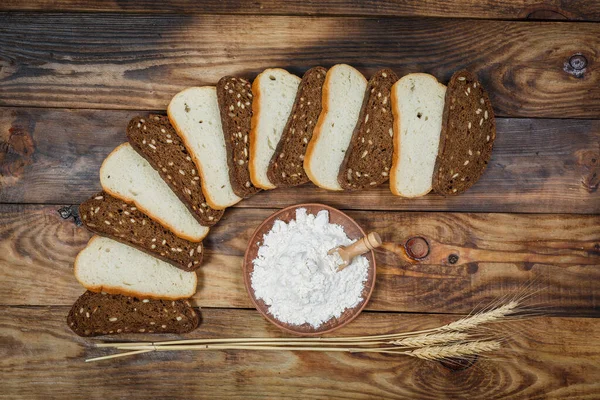 Pan Fresco Sin Gluten Rodajas Superficie Madera — Foto de Stock