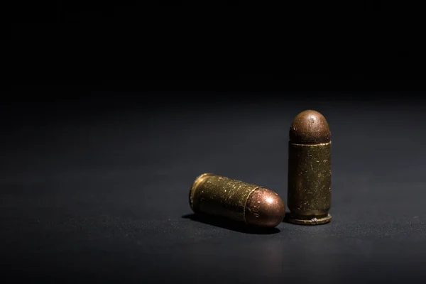 9Mm Bala Para Pistola Auto Defesa Fundo Preto — Fotografia de Stock