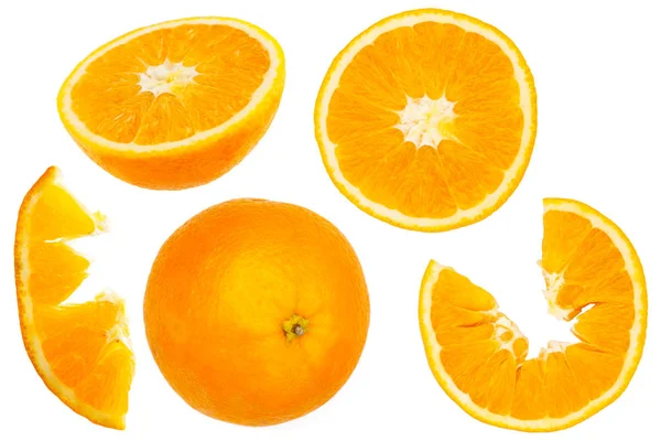Naranja con medio aislado sobre el fondo blanco — Foto de Stock