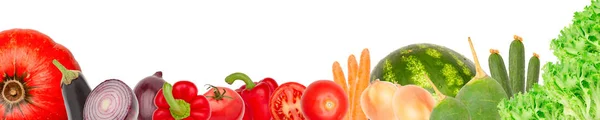 Amplio collage de verduras frescas para su distribución aisladas sobre fondo blanco. Copiar espacio — Foto de Stock