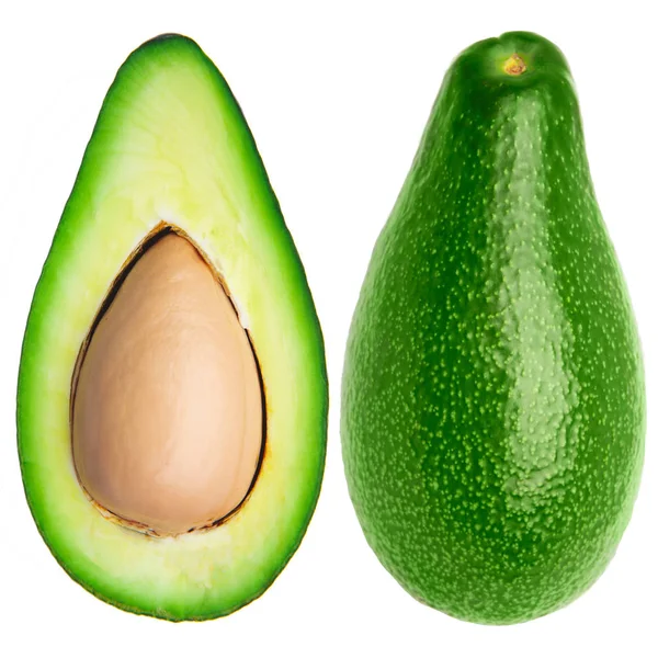 Twee plakken avocado geïsoleerd op witte achtergrond. — Stockfoto