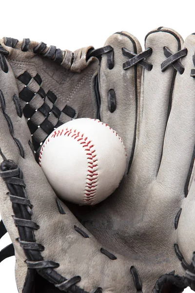 Oude Gebruikte Honkbal Handschoen Bal Geïsoleerd Witte Closeup — Stockfoto