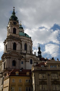 St Nicholas Kilisesi Mostecka, Prag arıyorsunuz