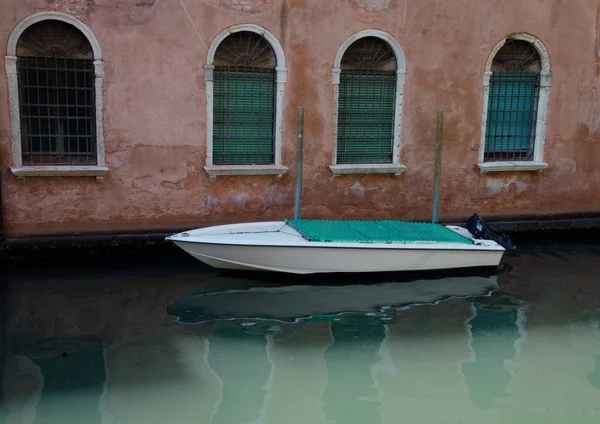 Bateau Stationné Près Fondamenta Dei Cereri Venise — Photo