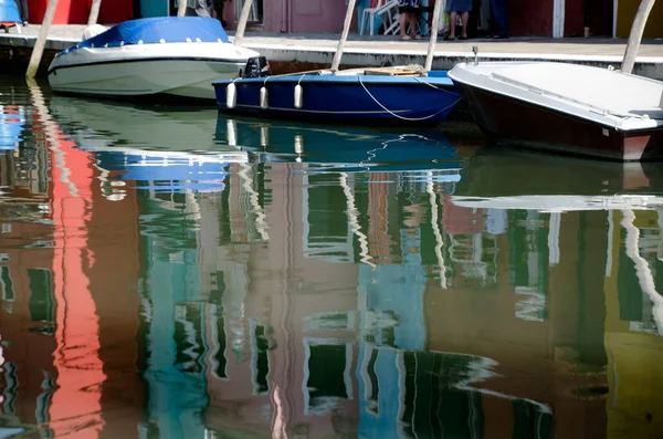 Maisons Colorées Bateaux Sur Île Burano Venise Europe — Photo