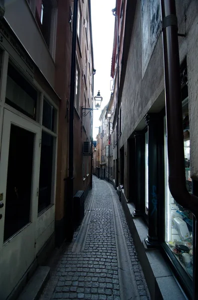 斯德哥尔摩 Gamla Stan 的神圣身体巷的安静时间 — 图库照片