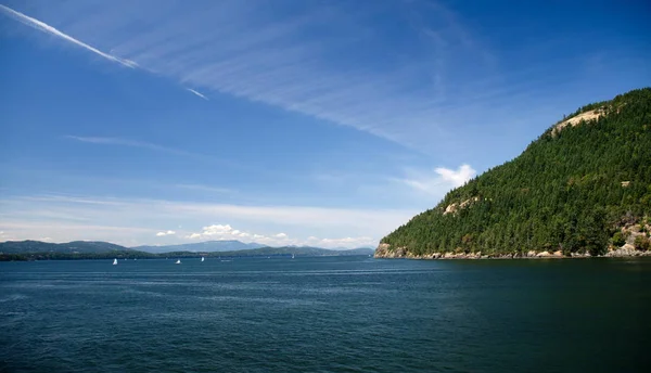 Coastline Sturdies Bay Lighthouse Point Matthews Point Camino Victoria Columbia —  Fotos de Stock