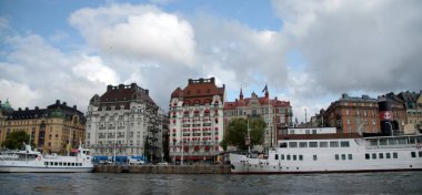 Yapı ve gemi Strandvagen ve Nybrokajen, Stockholm