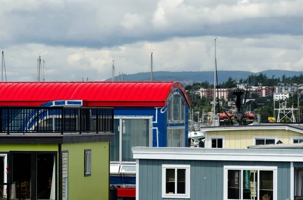 Detalles exteriores de casas flotantes en Fisherman Wharf — Foto de Stock