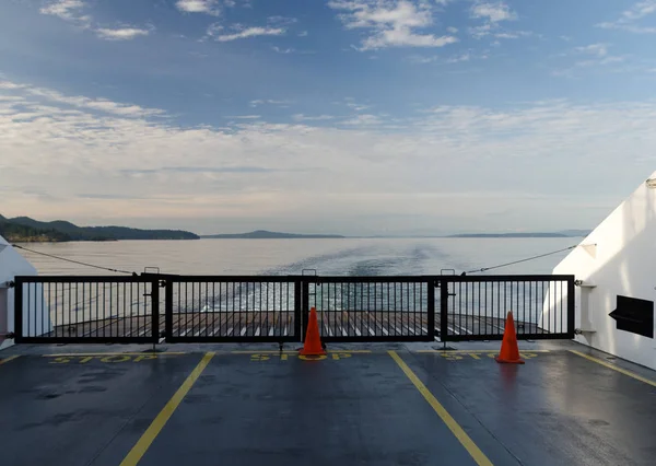 Reizen op Stern of ferry naar Tsawwassen Terminal — Stockfoto