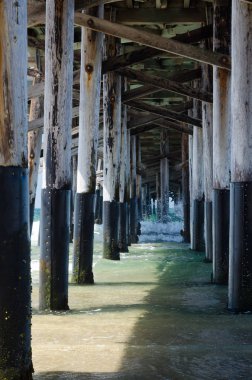 Newport Beach iskele sıvası tarafından yapılan çerçeveler