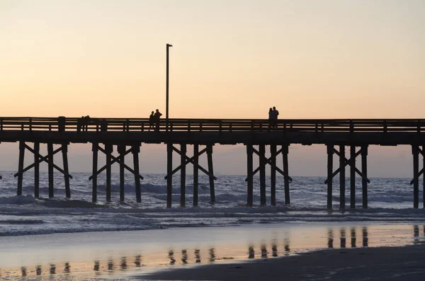 Západ slunce na molu Newport Beach — Stock fotografie