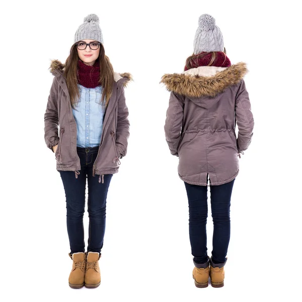 Beyaz Arka Planda Izole Edilmiş Kışlık Giysili Genç Bir Kadının — Stok fotoğraf