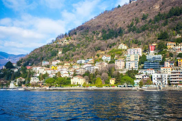 Prachtig Italië Landschap Gebouwen Bergen Comomeer — Stockfoto