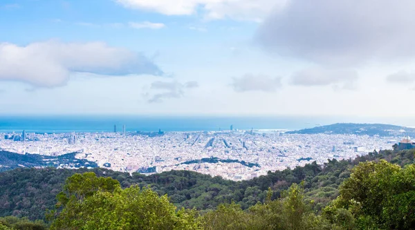 Schöne Luftaufnahme Der Stadt Barcelona Vom Tibidabo Berg — Stockfoto