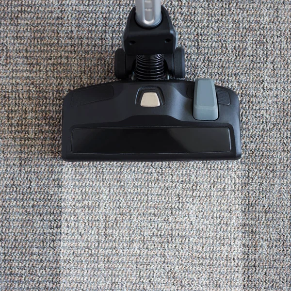 Housekeeping Concept Modern Vacuum Cleaner Dirty Karpet Floor — Stok Foto