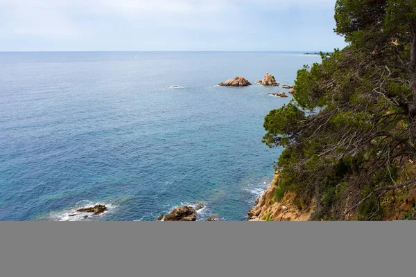 Aerial View Rocky Cliff Transparent Sea Water Spain — Stock Photo, Image