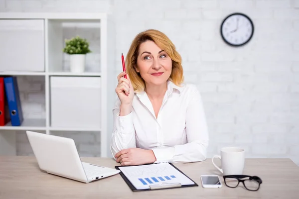 Business Idea Concept Happy Mature Business Woman Modern Office — Stock Photo, Image