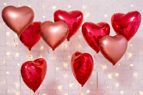 Valentine Day Background Group Red Heart Shaped Balloons White Brick — Stock Photo, Image
