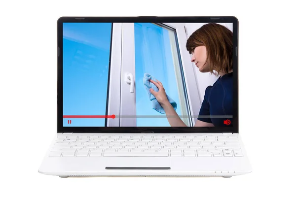 Video Blog Tutorial Concept Young Woman Showing How Clean Windows — Stock Photo, Image
