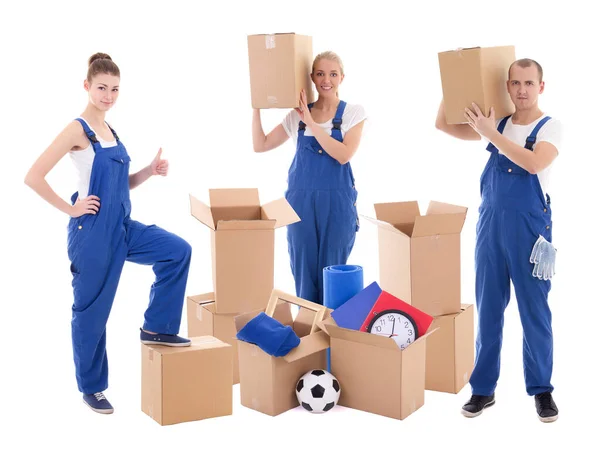 移動日の概念 白い背景に隔離された段ボール箱を持つ青い作業服の人々 — ストック写真
