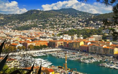 Nice, Fransa - 08 Ekim 2014: Nice bağlantı noktası ile lüks yatların güneşli