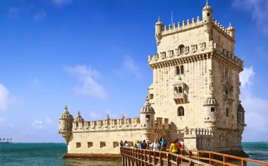 Lisbon, Portekiz - 02 Ekim 2014: Belem Kulesi, Unesco tarafından Dünya Mirası alanı sınıflandırılmış Portekizce Gotik tarzı, ünlü bir başyapıt.